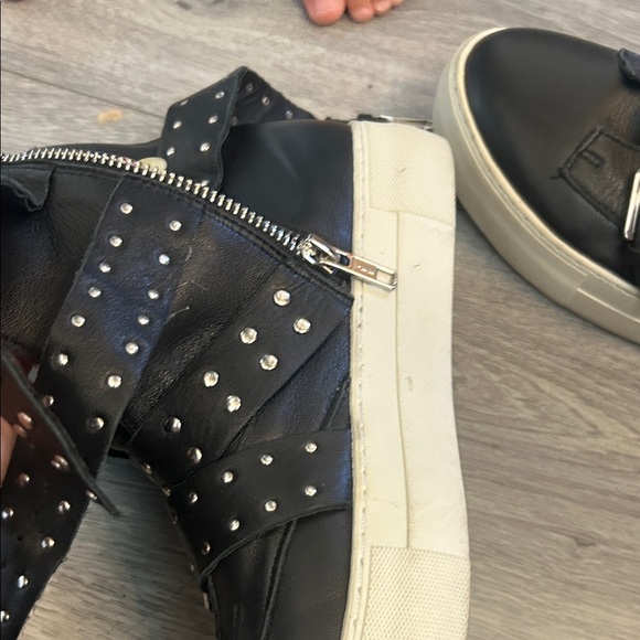 J/SLIDES Black Leather Buckle High Top Sneakers - Picture 5 of 7